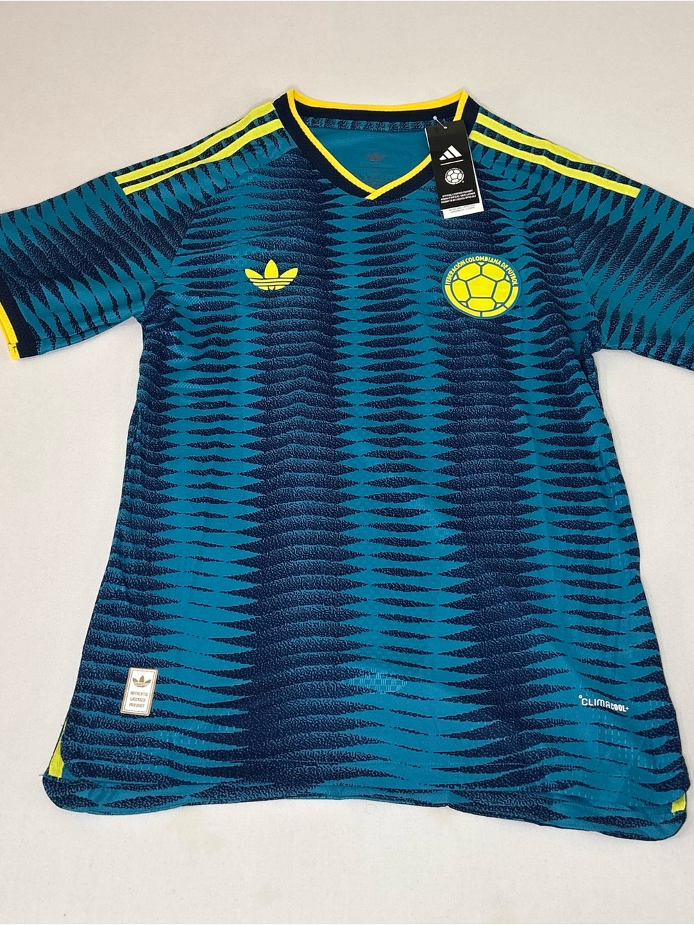 Colombia 2026/27 Away Jersey (Player Version – Slim Fit) – Size [M]